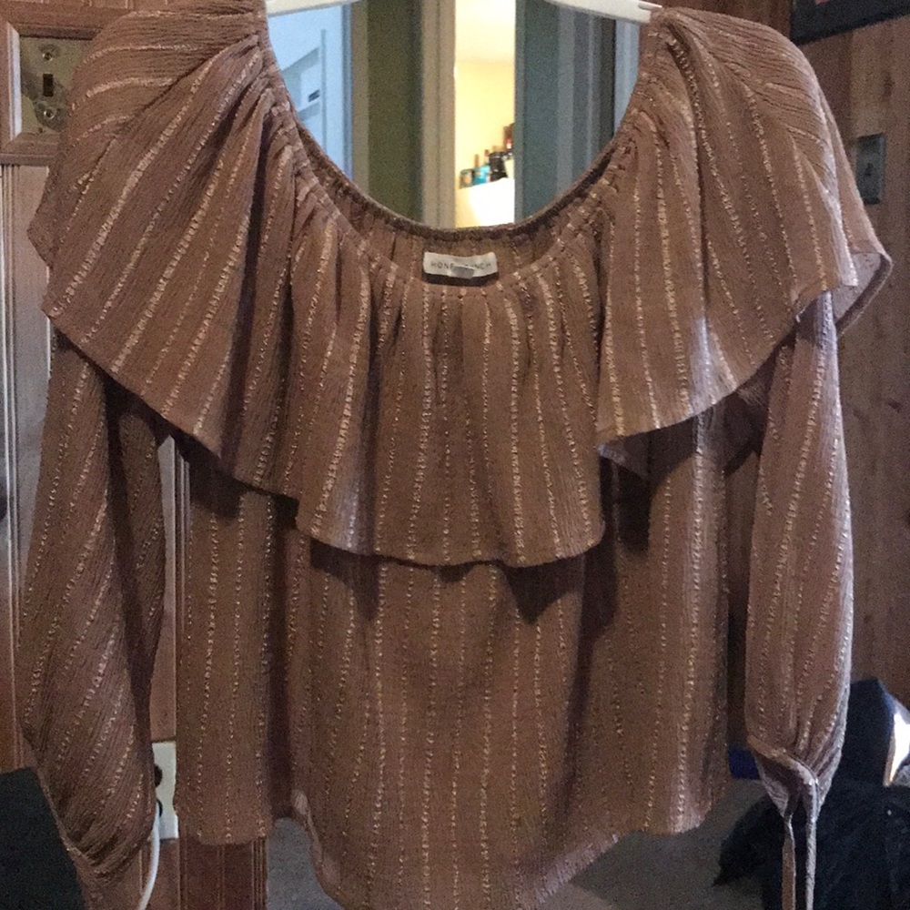 SOLD!! Off shoulder blouse